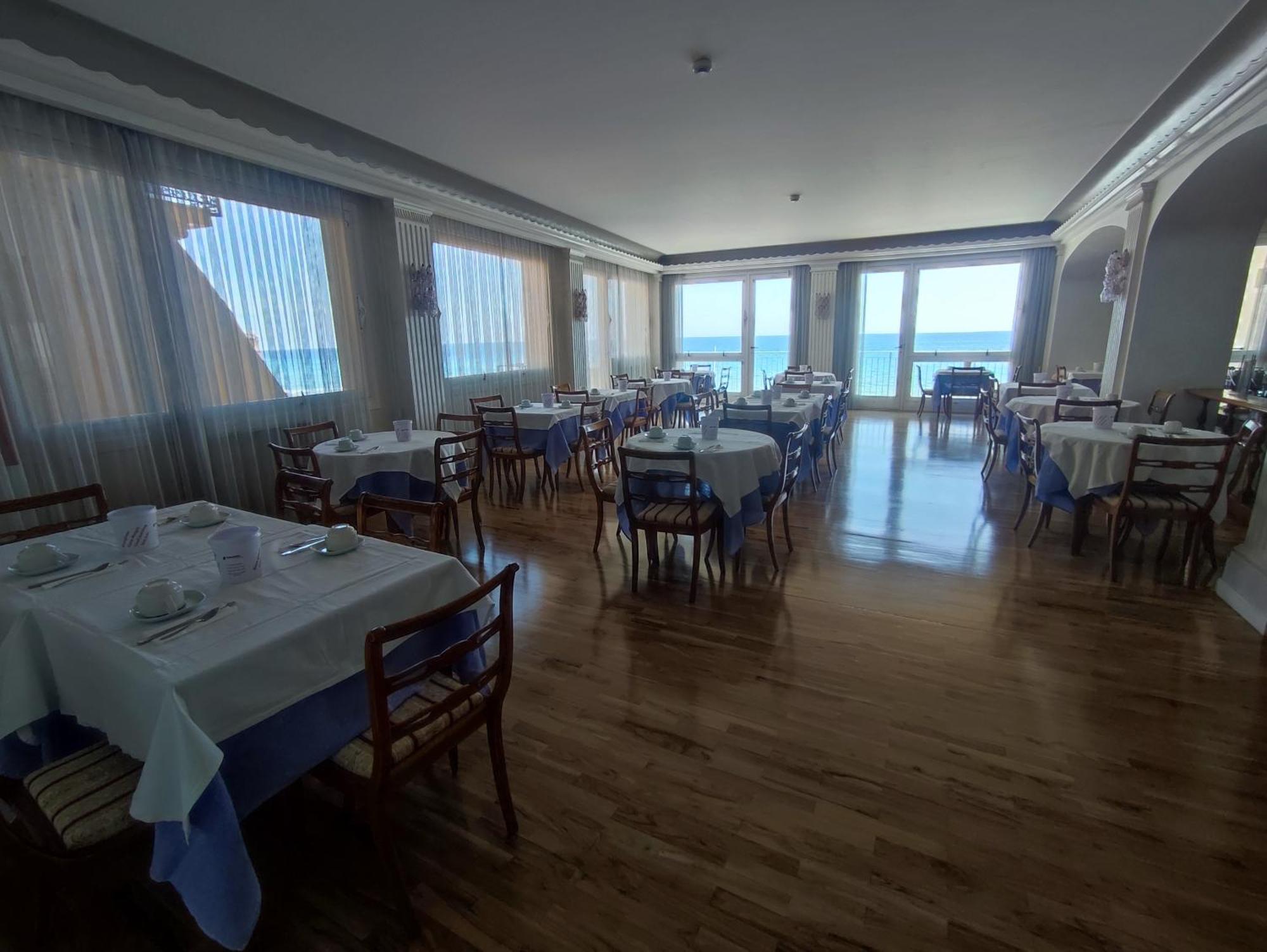 Hotel Tirreno Αλάσιο Εξωτερικό φωτογραφία