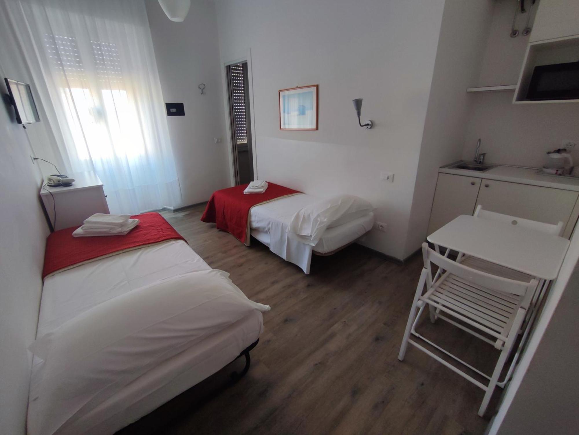 Hotel Tirreno Αλάσιο Εξωτερικό φωτογραφία